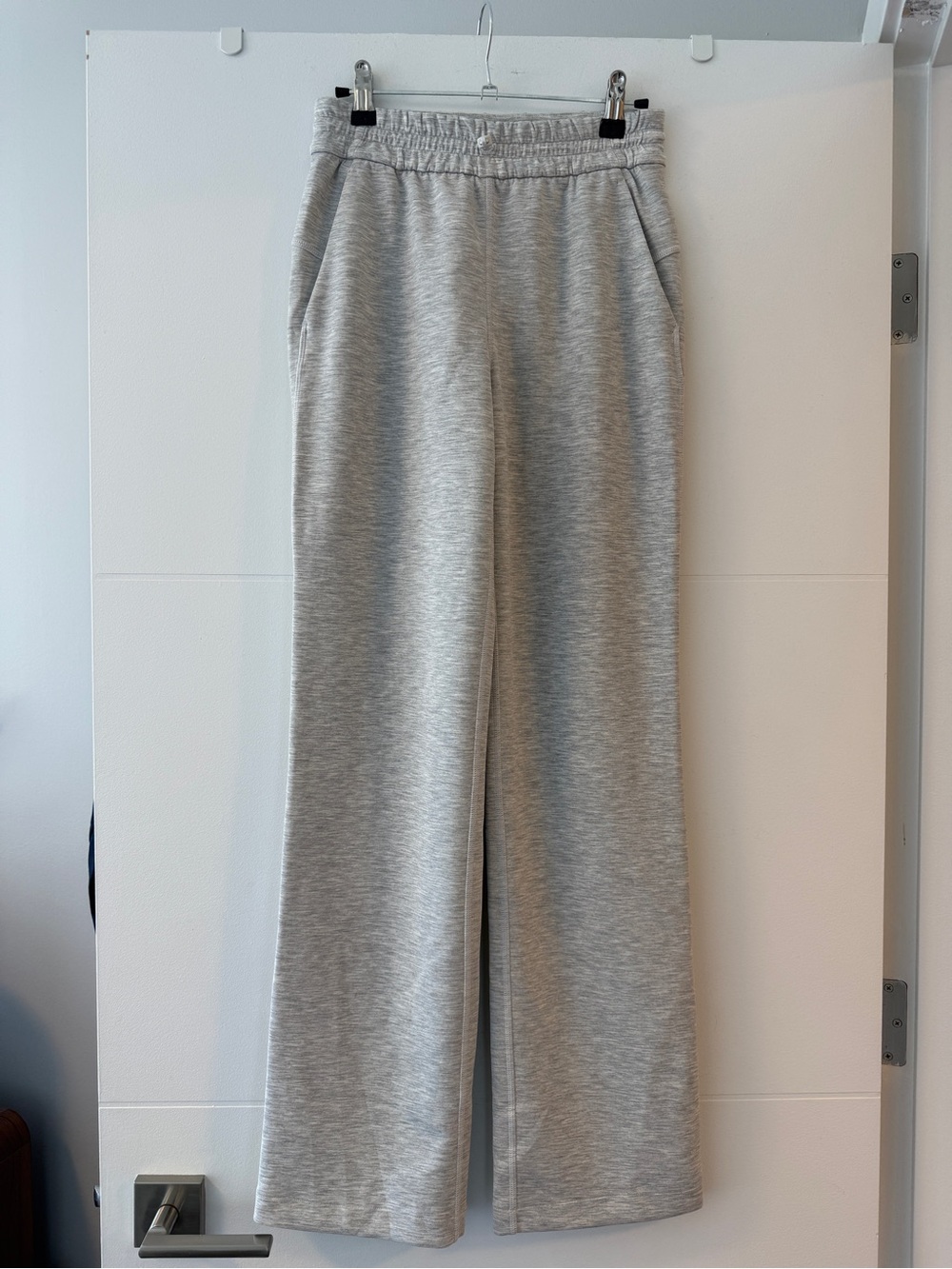NWOT Lululemon Softstreme Pant | Heathered Core Ultra Light Grey | Size 2